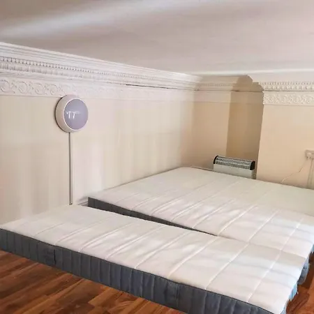 Private In 1 * Dublin